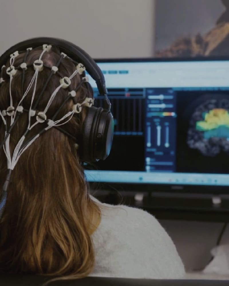 girl neurofeedback therapy at grey matters brain training studio